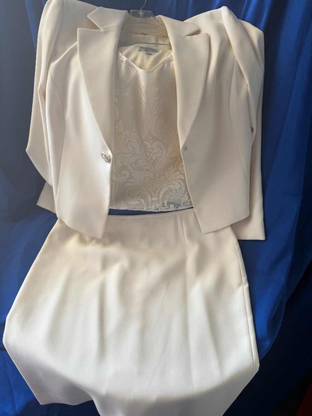 Beautiful Creme Colored Three-Peice Skirt Suit